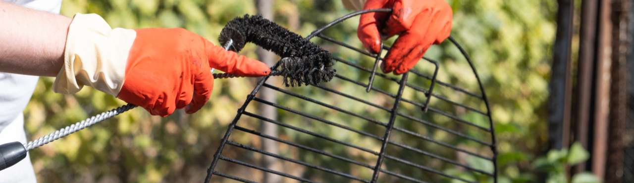 Hoe moet ik mijn BBQ schoonmaken? | Tuincentrum Eurofleur