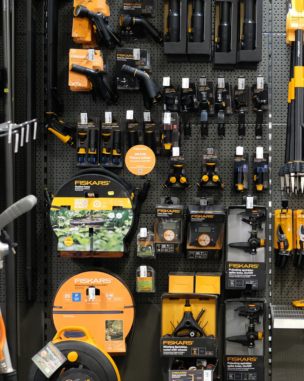 Fiskars tuinslag of sproeier kopen? Kom naar tuincentrum Eurofleur in Leusden!