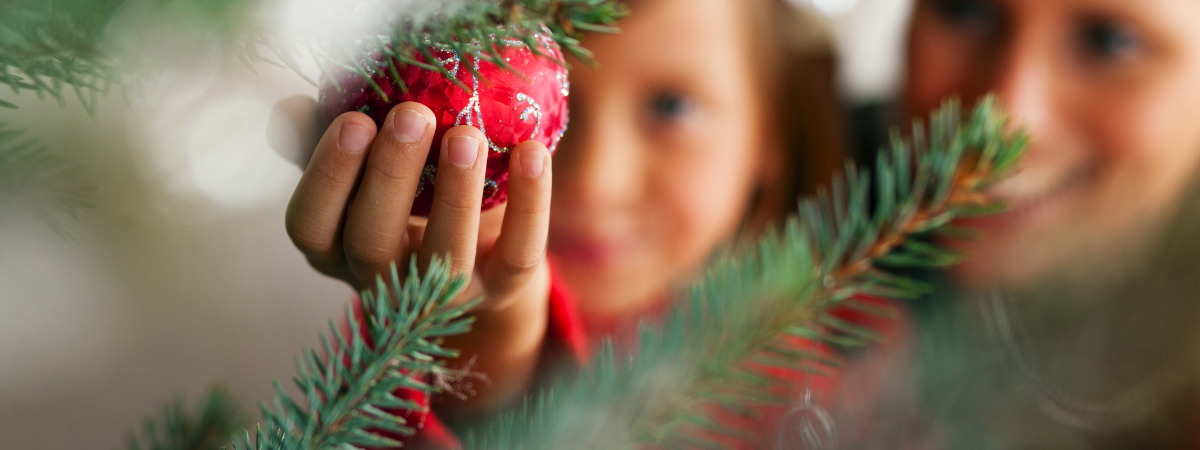 Kindvriendelijke kerstboom decoreren doe je zo!