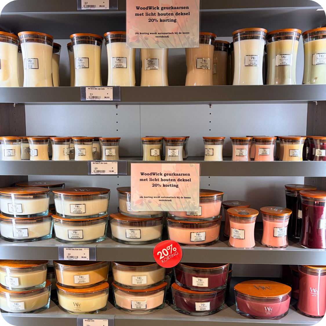 Op de interieurafdeling van tuincentrum Eurofleur profiteer je tijdelijk van 20% korting op een groot assortiment geurkaarsen van Yankee Candle, WoodWick en Chesapeake Bay. Op de interieurafdeling van tuincentrum Eurofleur profiteer je tijdelijk van 20% korting op een groot assortiment geurkaarsen van Yankee Candle, WoodWick en Chesapeake Bay.