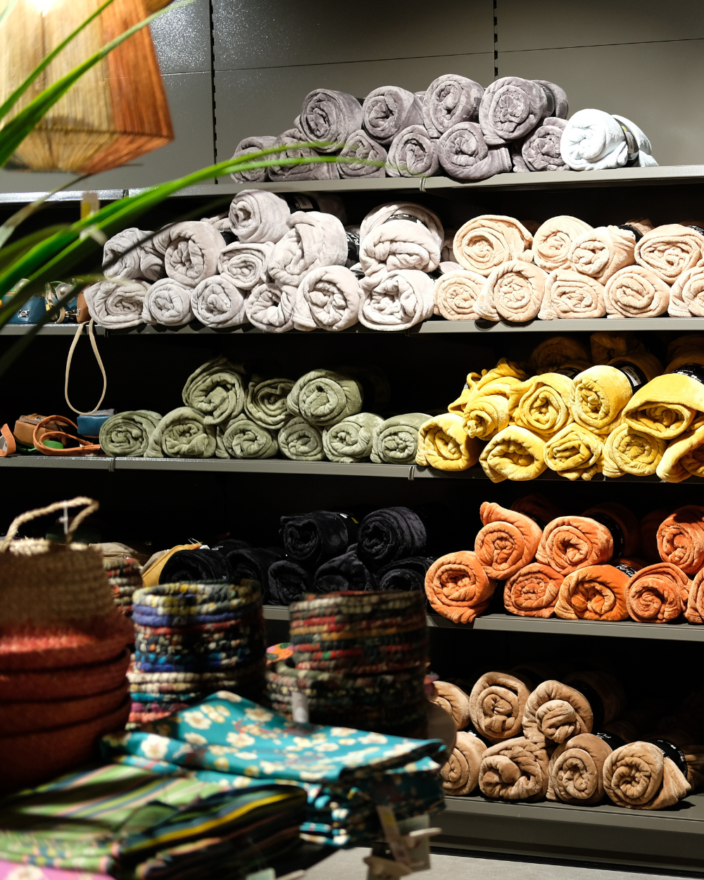 Kussen of plaid van topmerken kopen? Kom naar tuincentrum Eurofleur in Leusden!