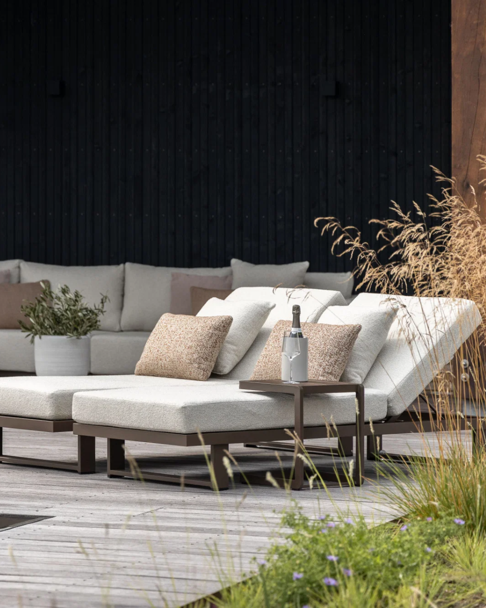 YOI ligbed of lounger kopen? Kom naar tuincentrum Eurofleur in Leusden!