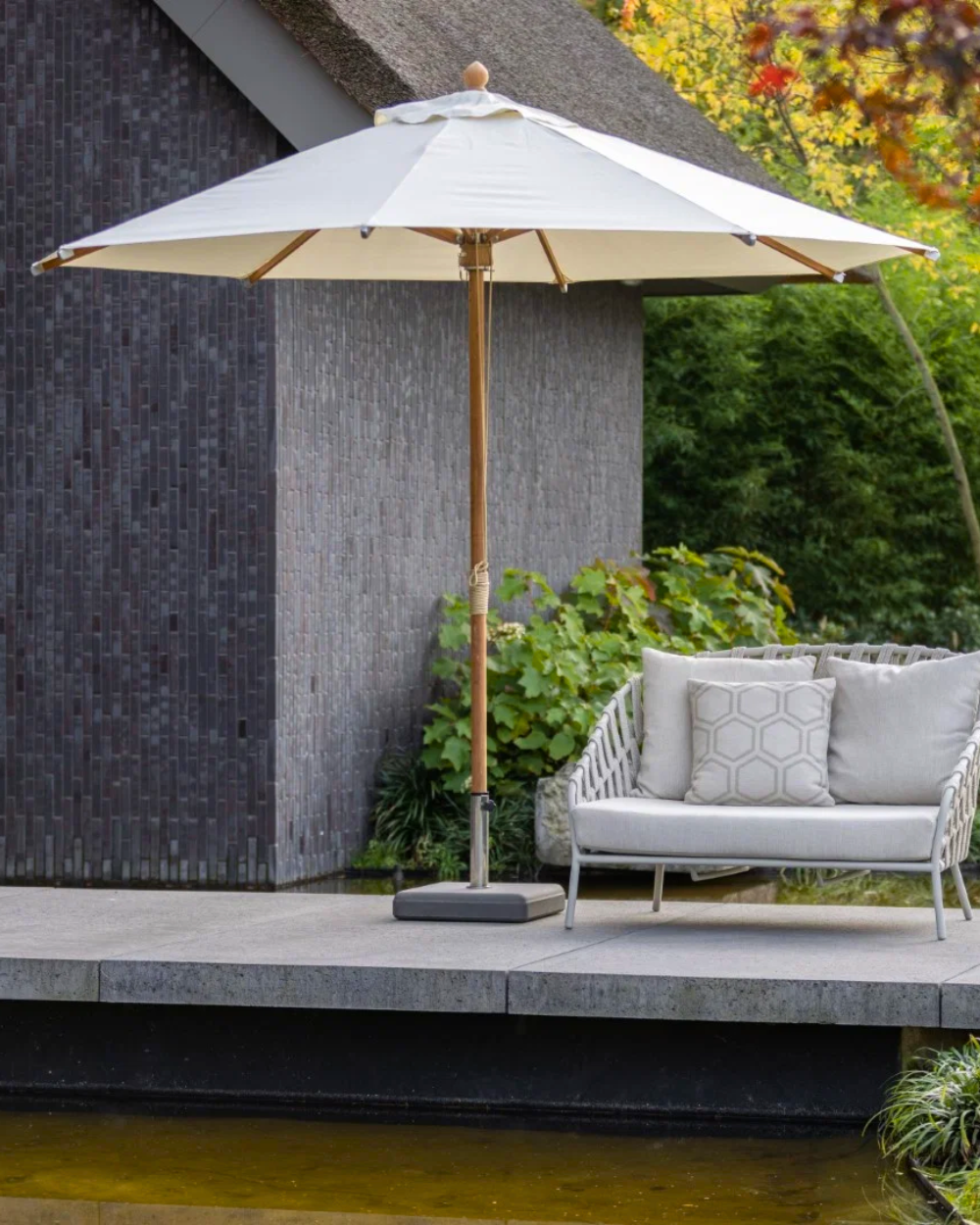 Parasol of parasolvoet kopen? Kom naar tuincentrum Eurofleur in Leusden! Parasol of parasolvoet kopen? Kom naar tuincentrum Eurofleur in Leusden!