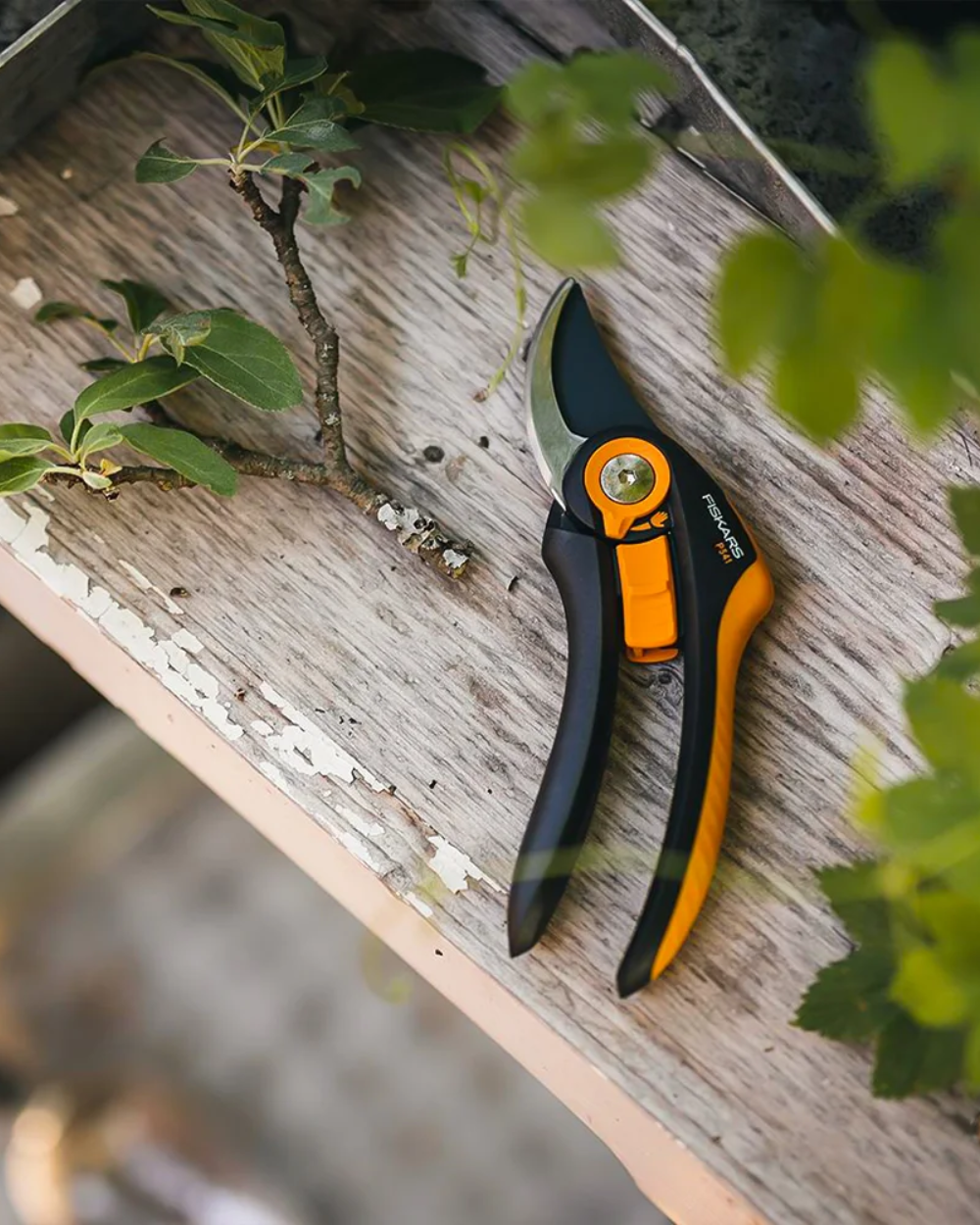 Snoeigereedschap van o.a. GARDENA of Fiskars kopen | Tuincentrum Eurofleur Snoeigereedschap van o.a. GARDENA of Fiskars kopen | Tuincentrum Eurofleur