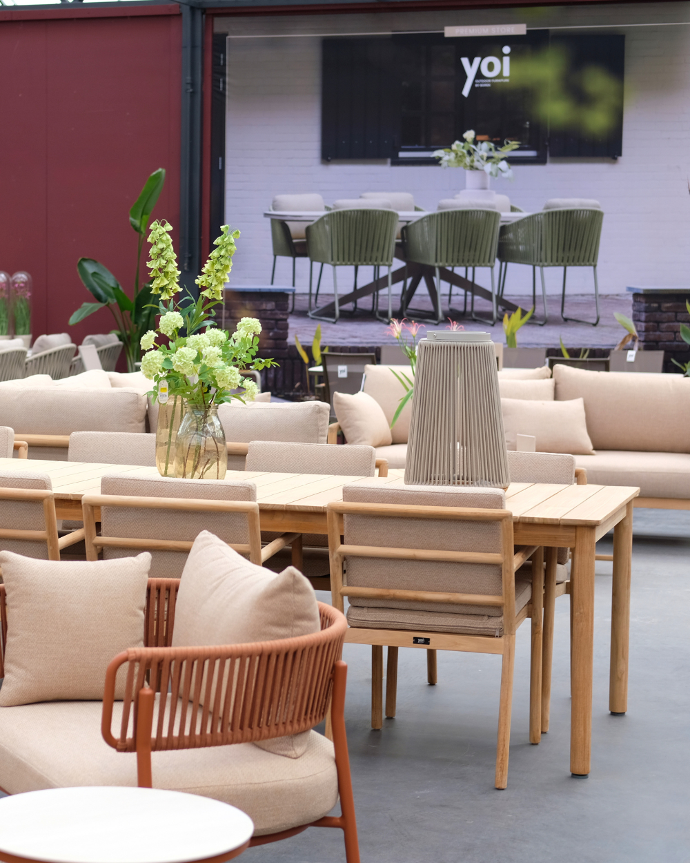 Tuintafel aanbieding bij tuincentrum Eurofleur in Leusden!